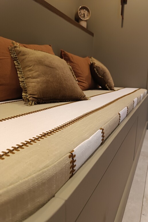 Coussin Banquette d'entrée maison sur mesure